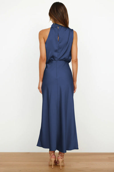 Eva - Long Dress with Halterneck
