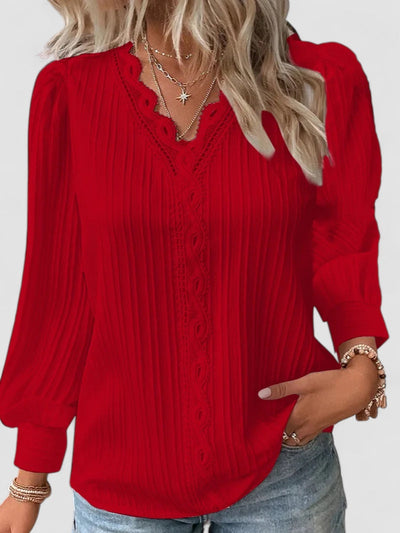 Selvie – Blouse with Lace Trim and Pleats