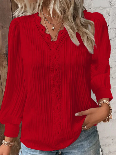 Selvie – Blouse with Lace Trim and Pleats