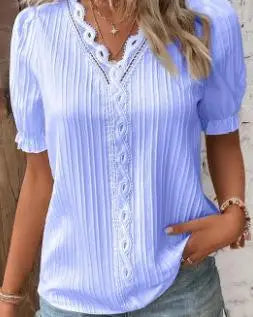 Mira – Feminine top with lace details