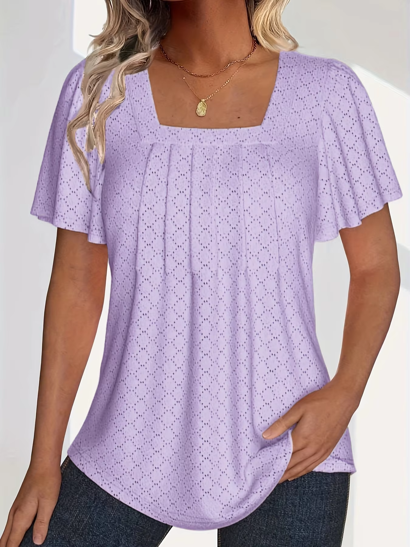 Mirelle – Blouse with Square Neckline and Texture