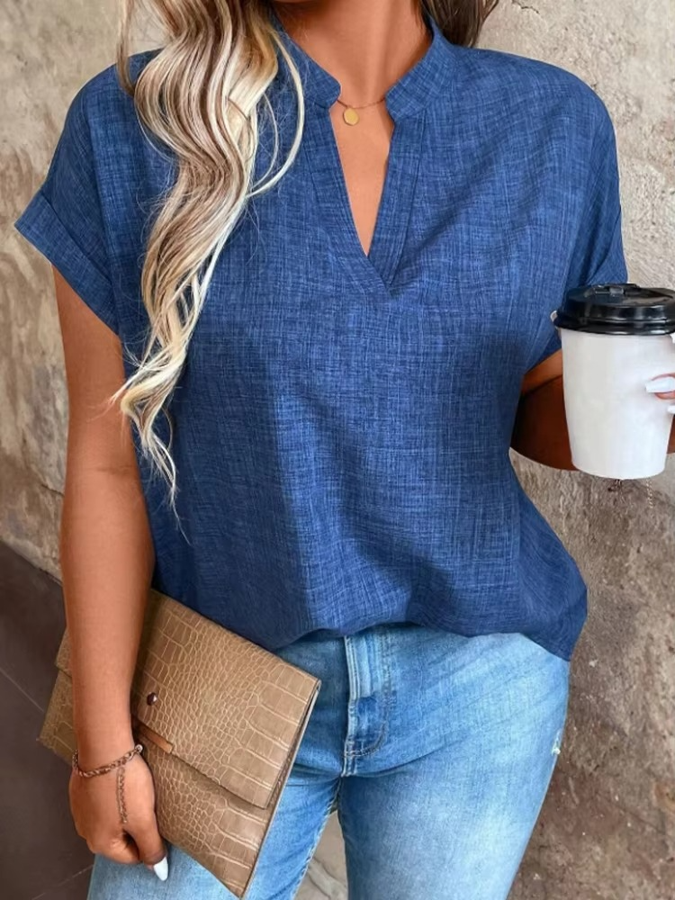 Elinor – Top with Soft Draping and Relaxed V-Neck