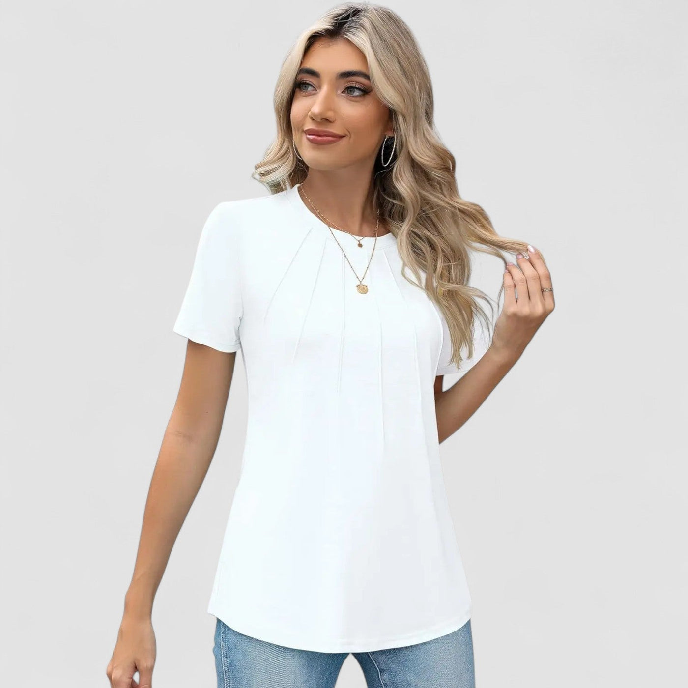 Noelie – Short-Sleeved Top with Seam Details