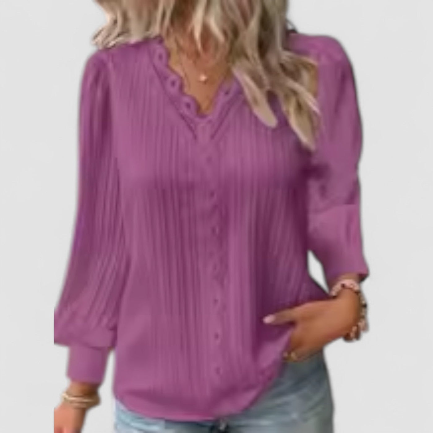 Selvie – Blouse with Lace Trim and Pleats