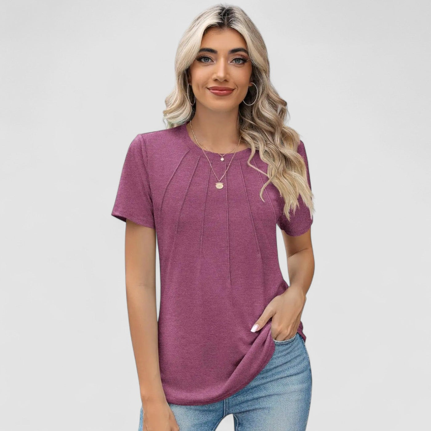 Noelie – Short-Sleeved Top with Seam Details